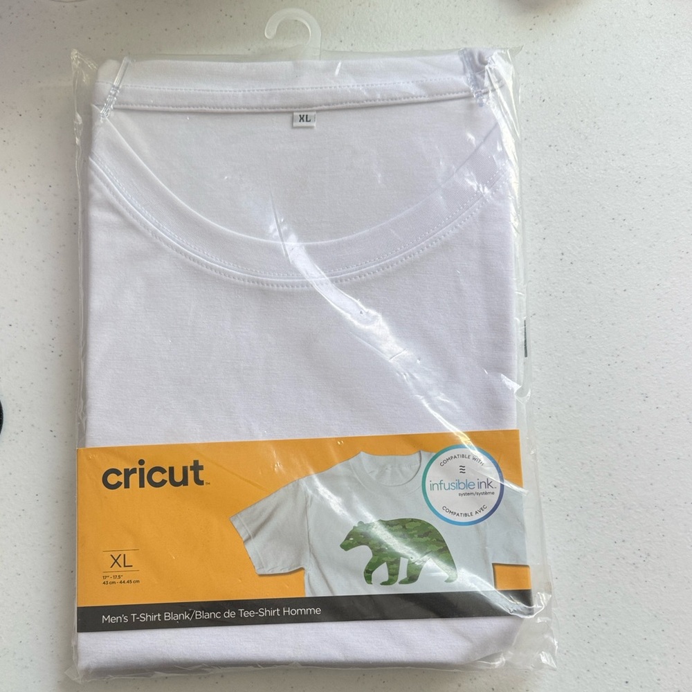 Cricut White Men's T-Shirt size S compatible with infusible ink